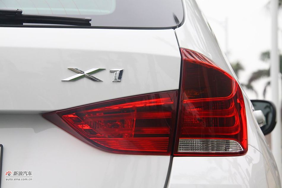 X1