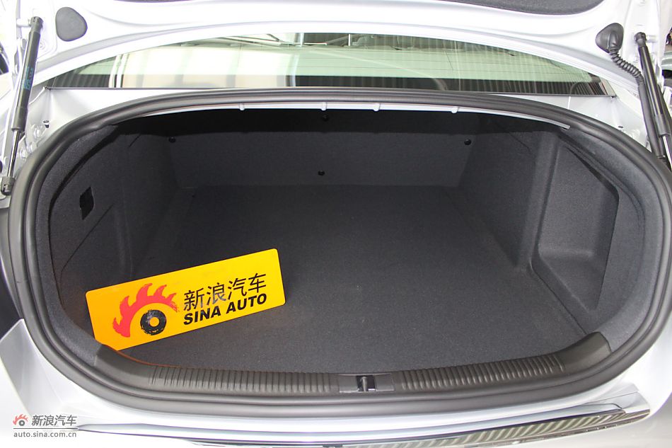 2010µA6L 2.4