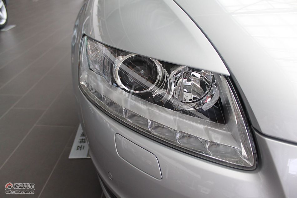 2010µA6L 2.4