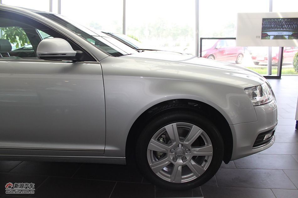 2010µA6L 2.4