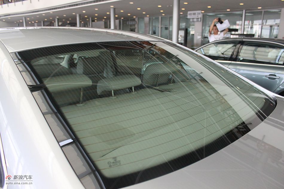 2010µA6L 2.4