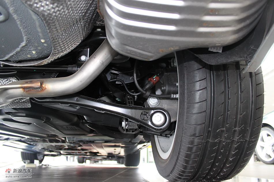 2010µA6L 2.4