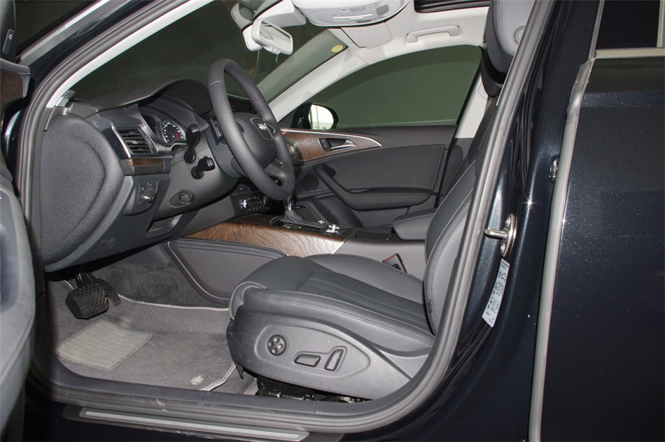 µA6L 2012 2.5L CVT  