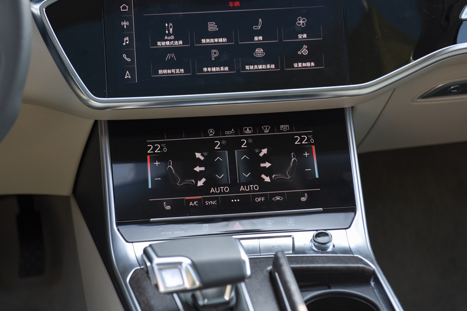 2019 55 TFSI quattro 콢 