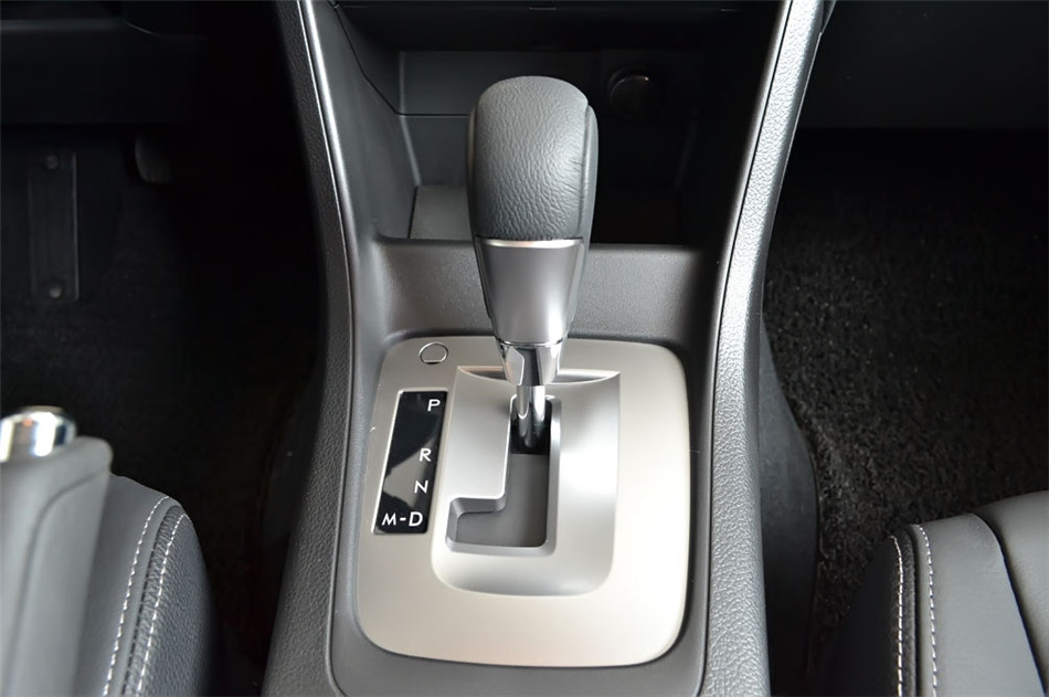 2012 2.0L CVT Ӣ 
