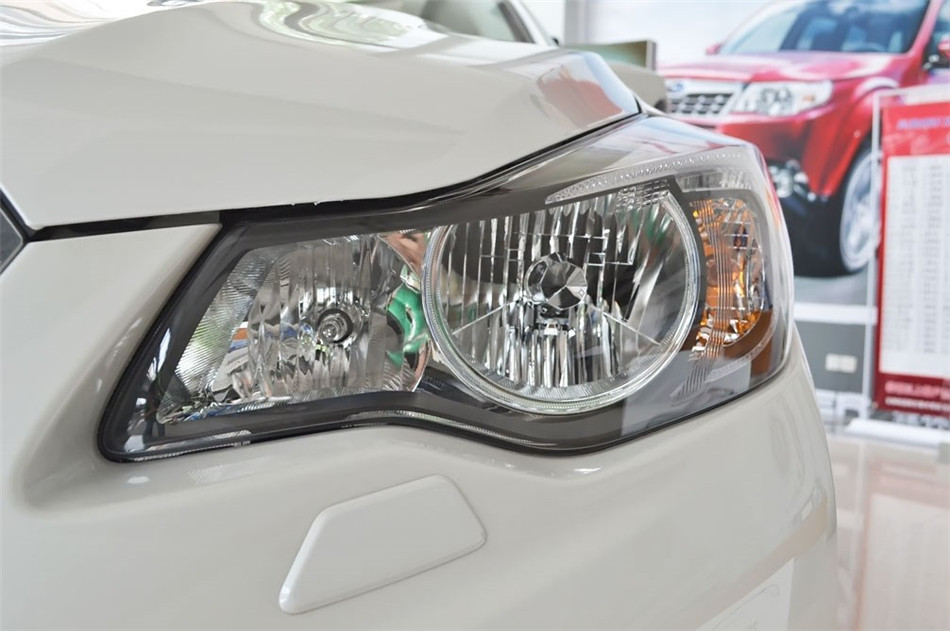 2012 2.0L CVT Ӣ 