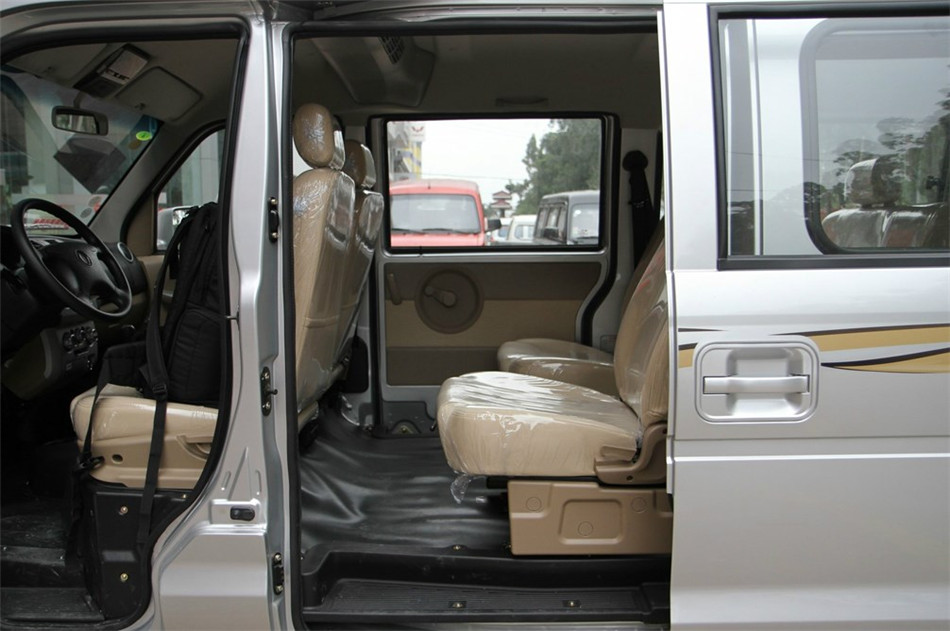 2012 1.2L MT ׼ οռ