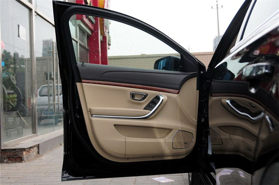 2012 3.0L AT 콢 οռ