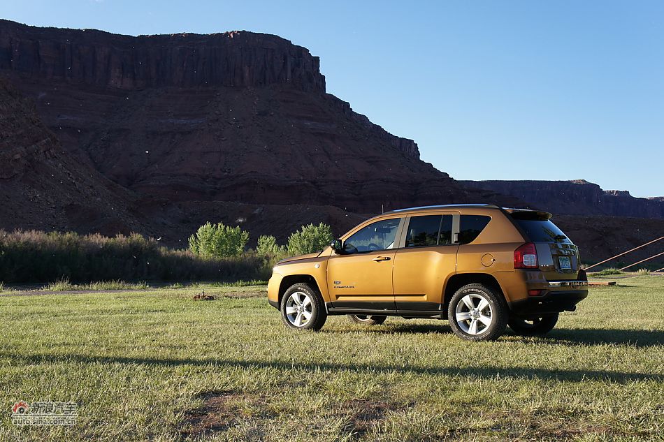 2011Compassָ70