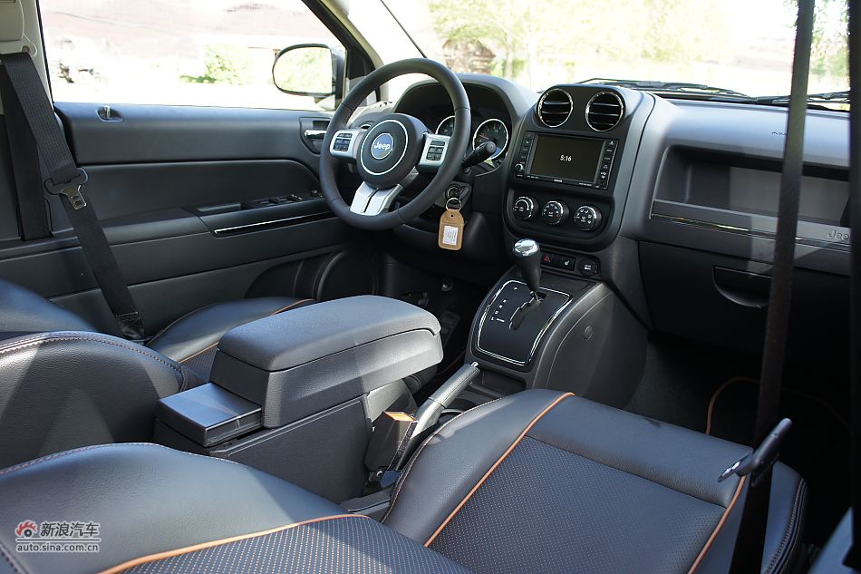2011Compassָ70