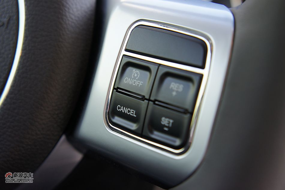 2011Compassָ70