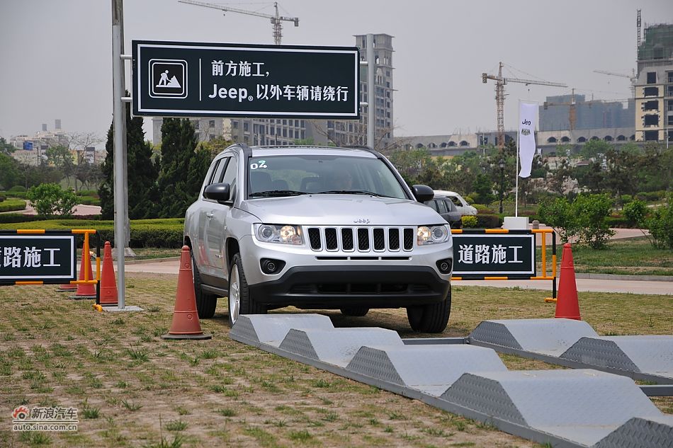 Լ2011Jeepָ