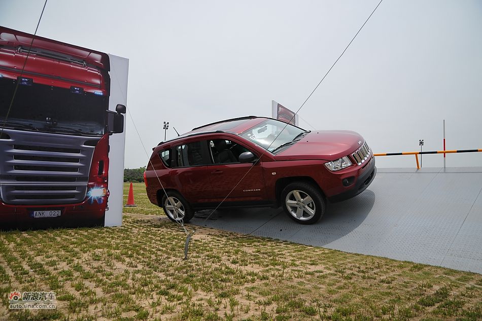 Լ2011Jeepָ