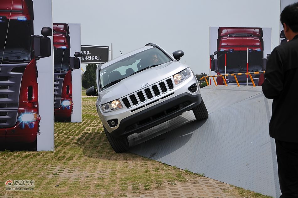 Լ2011Jeepָ