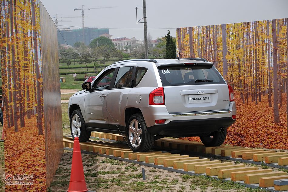 Լ2011Jeepָ