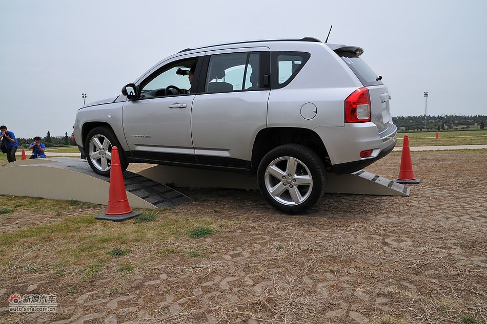 Լ2011Jeepָ
