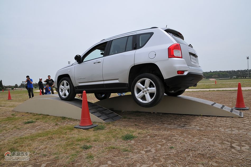 Լ2011Jeepָ