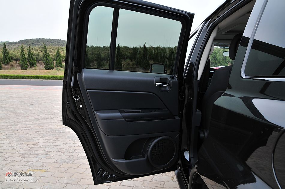 2011Jeepɿ