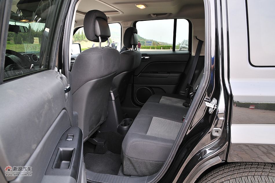 2011Jeepɿ