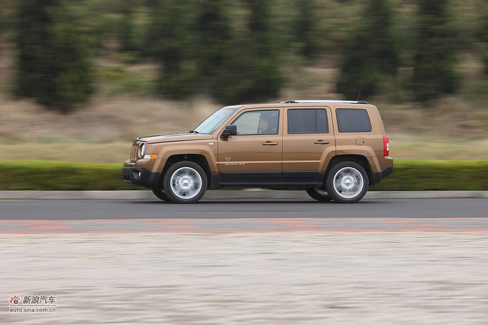 2011Jeepɿ
