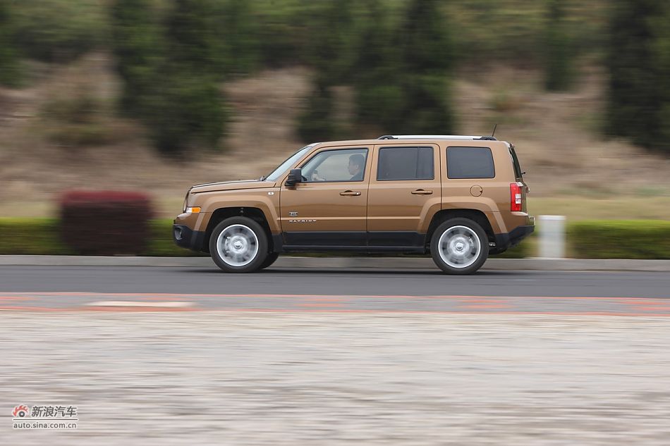 2011Jeepɿ
