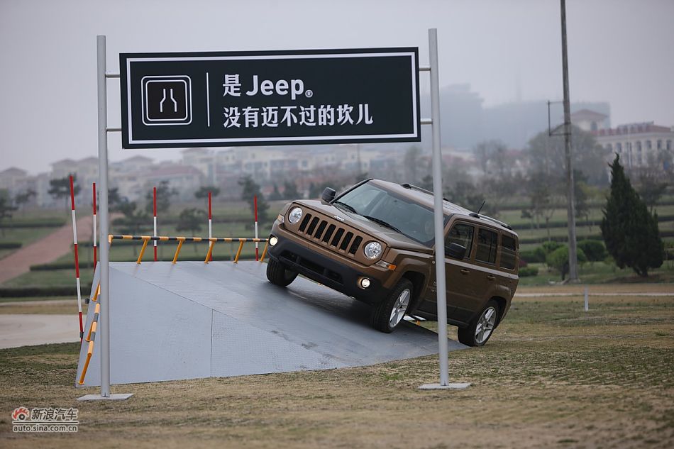 2011Jeepɿ