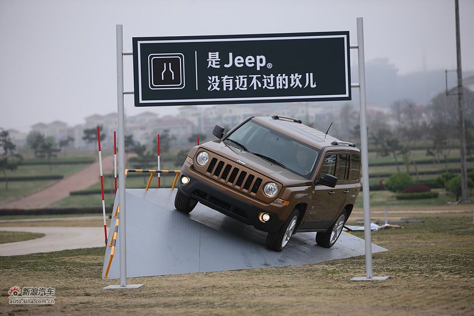 2011Jeepɿ
