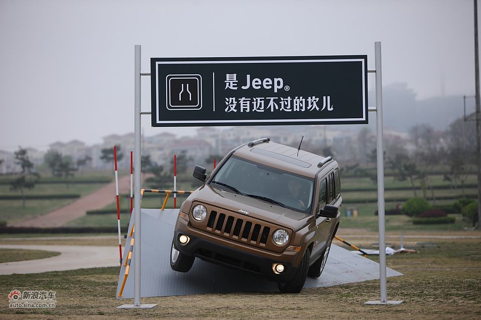 2011Jeepɿ