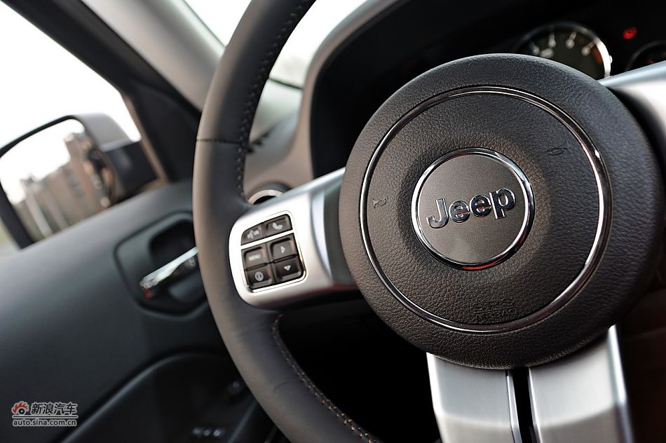 2011Jeepɿ