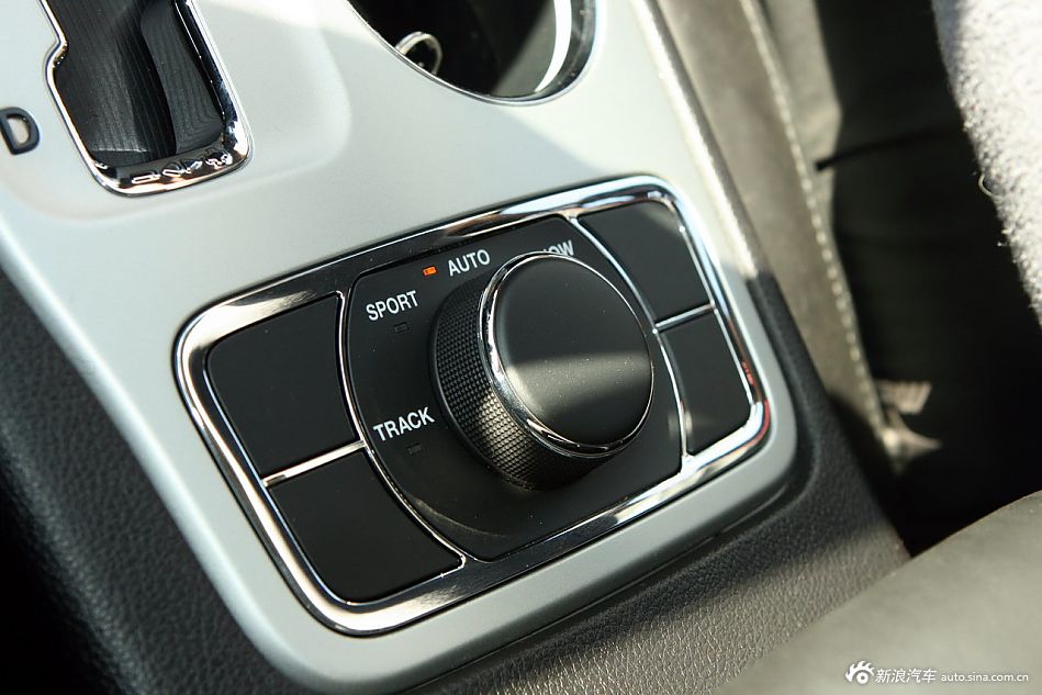 2012ȫJeepŵSRT8