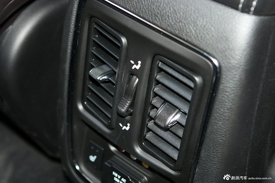 2012ȫJeepŵSRT8