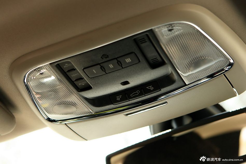 2012ȫJeepŵSRT8
