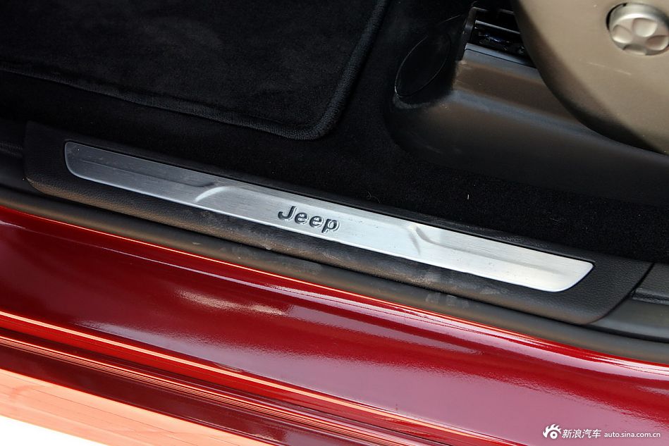 2012ȫJeepŵSRT8