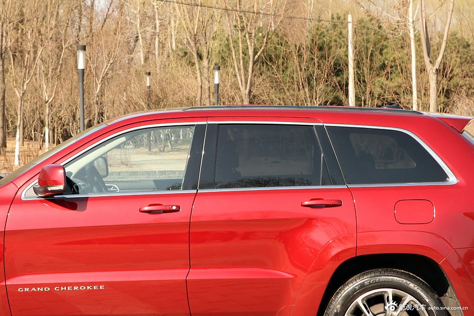 2012ȫJeepŵSRT8