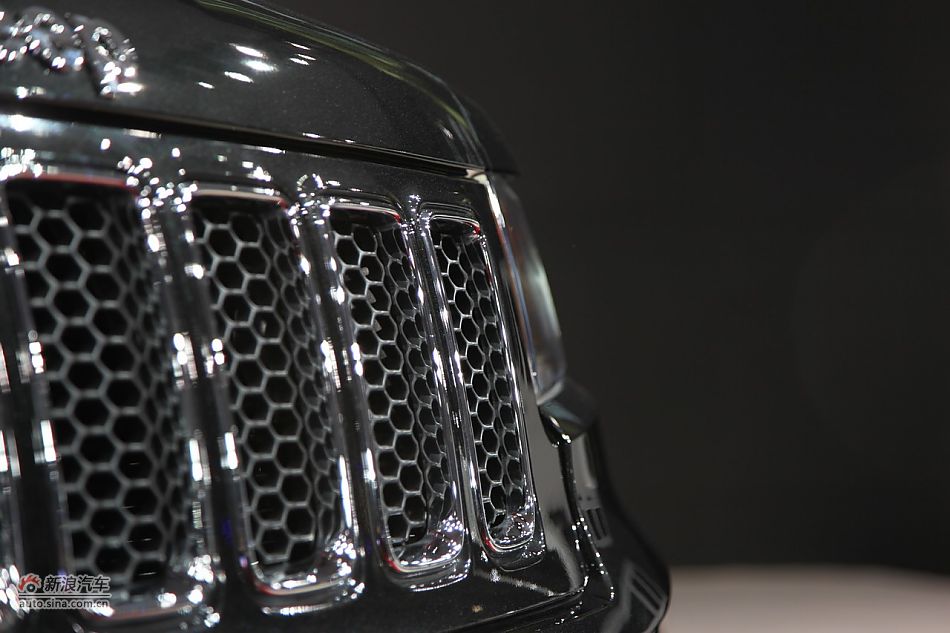 JEEPŵSRT8