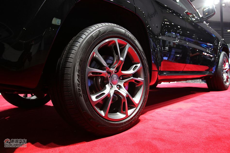 JEEPŵSRT8