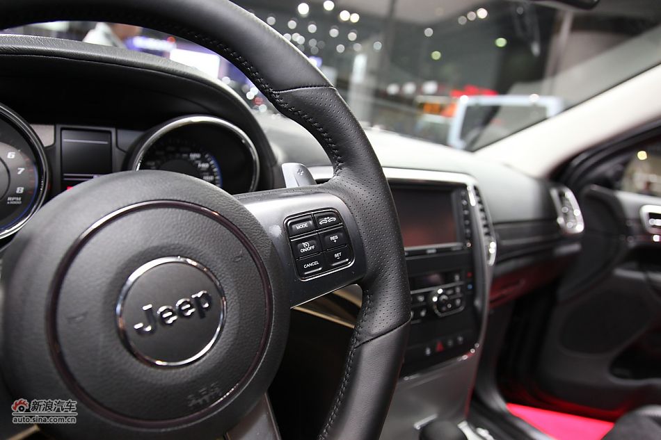 JEEPŵSRT8