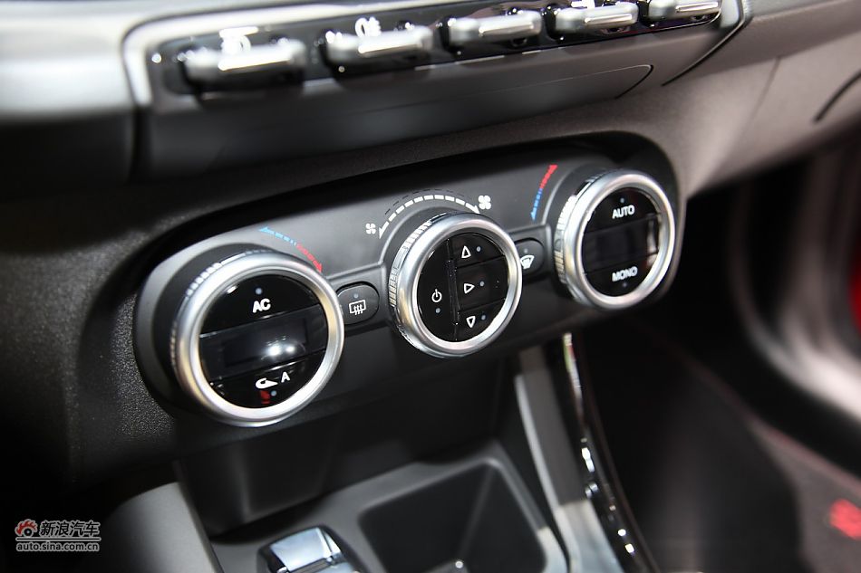 JEEPŵSRT8