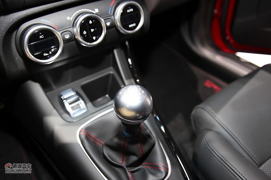JEEPŵSRT8