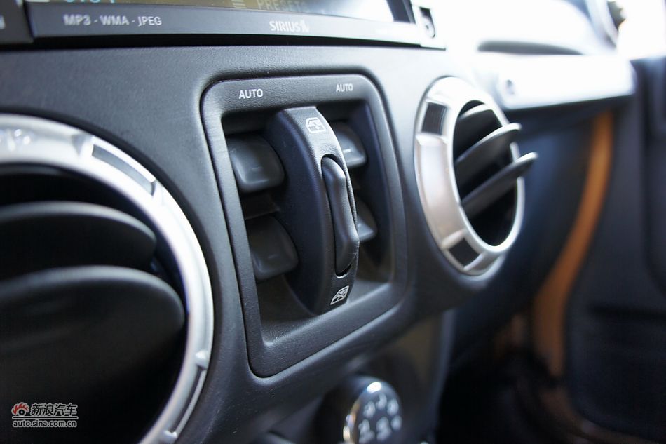 2011Wrangler70