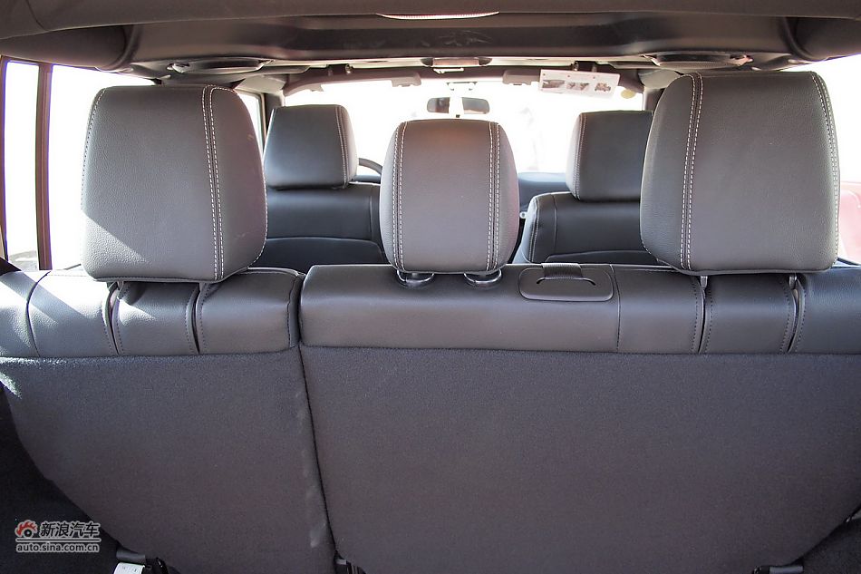 2012JEEP