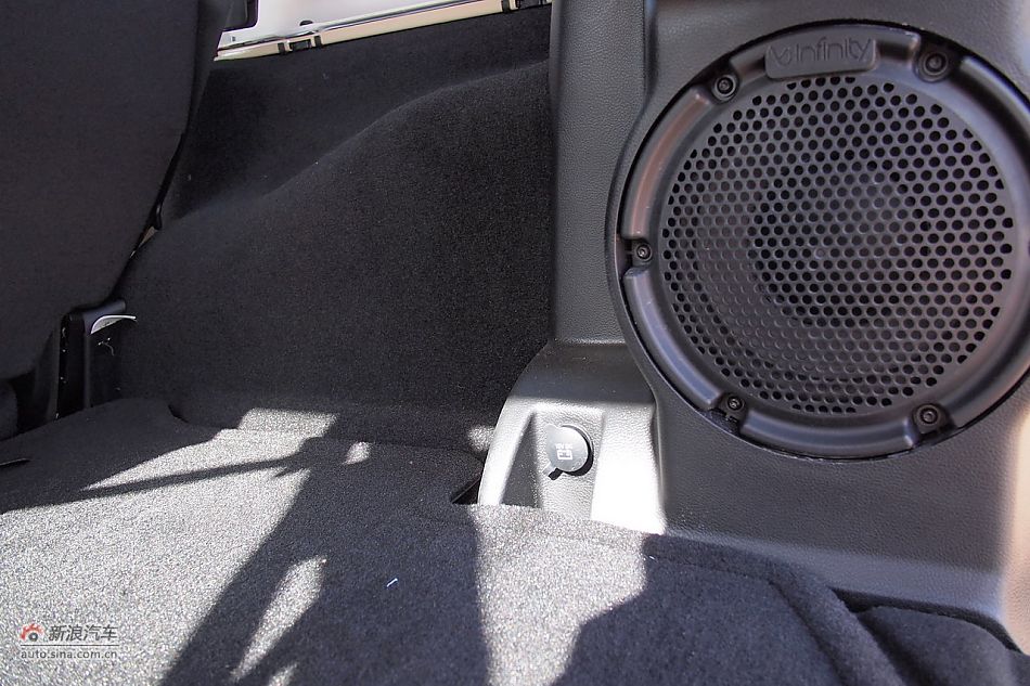 2012JEEP
