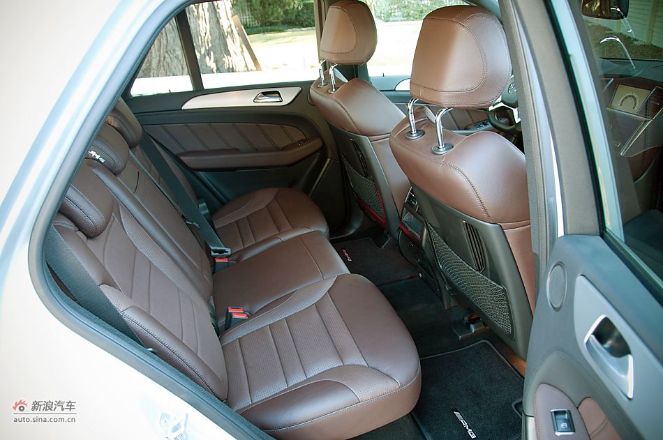 2012÷˹- ML63 AMG