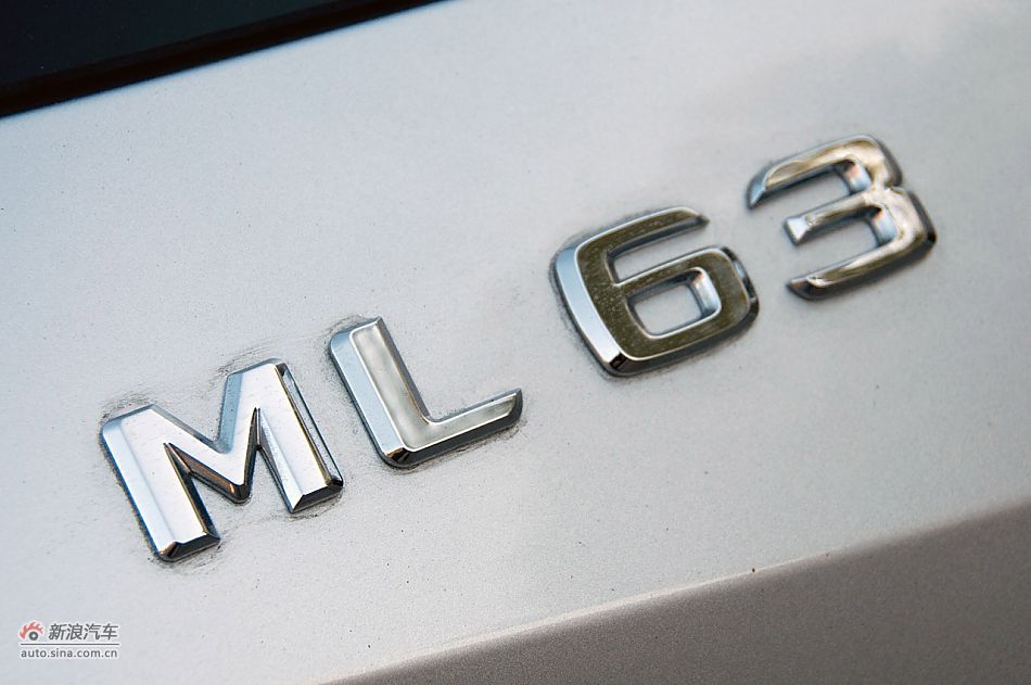 2012÷˹- ML63 AMG