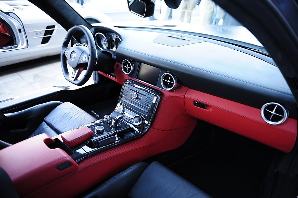 SLS AMGʵ