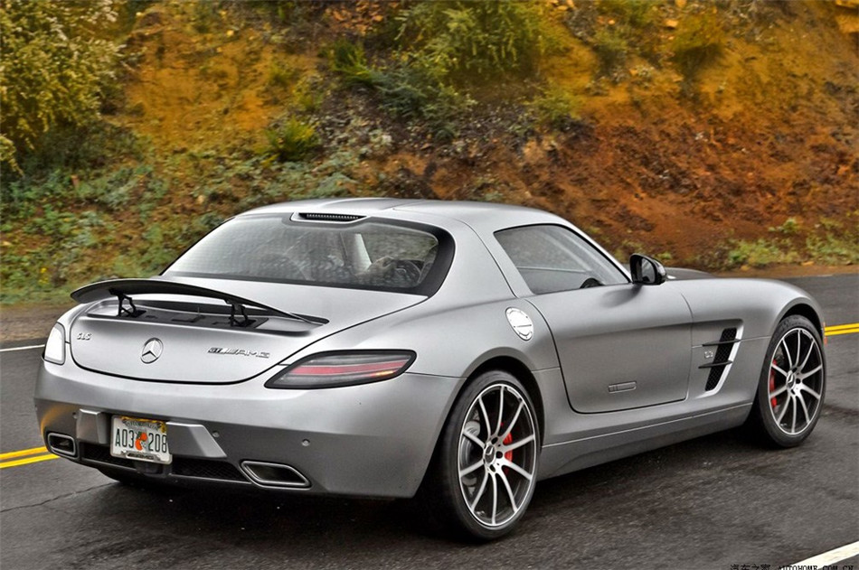 2013 SLS AMG 6.2L ˫ 45й 