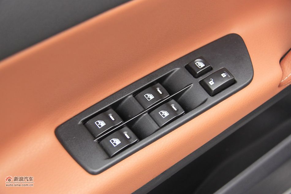2011ǽݴ7 SUV 2.2TԶ콢