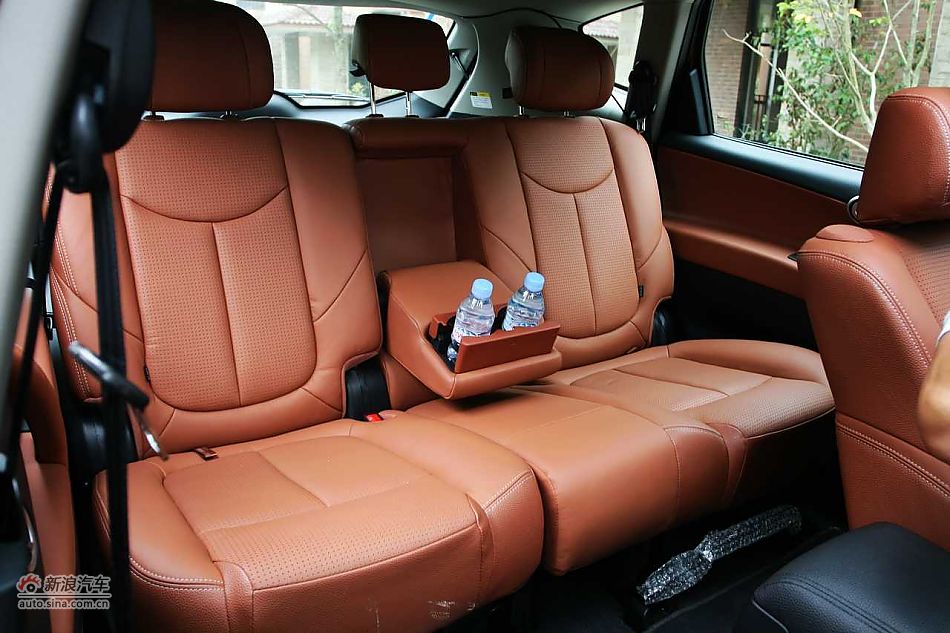 ȤǷ Լǽ 7 SUV