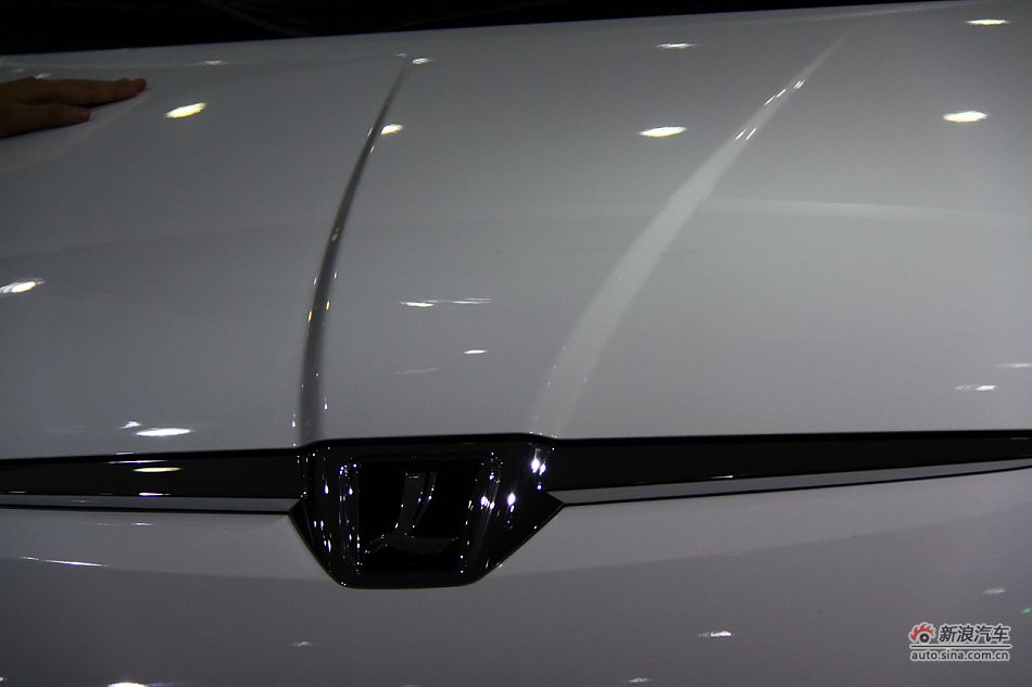 ǽݴ7 SUV