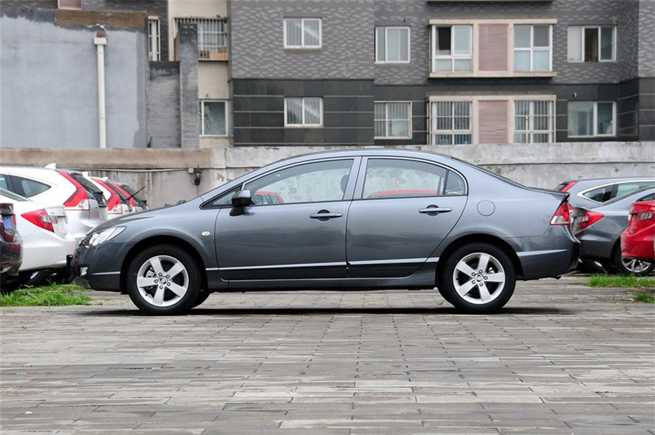 2012˼1.8Lֶ